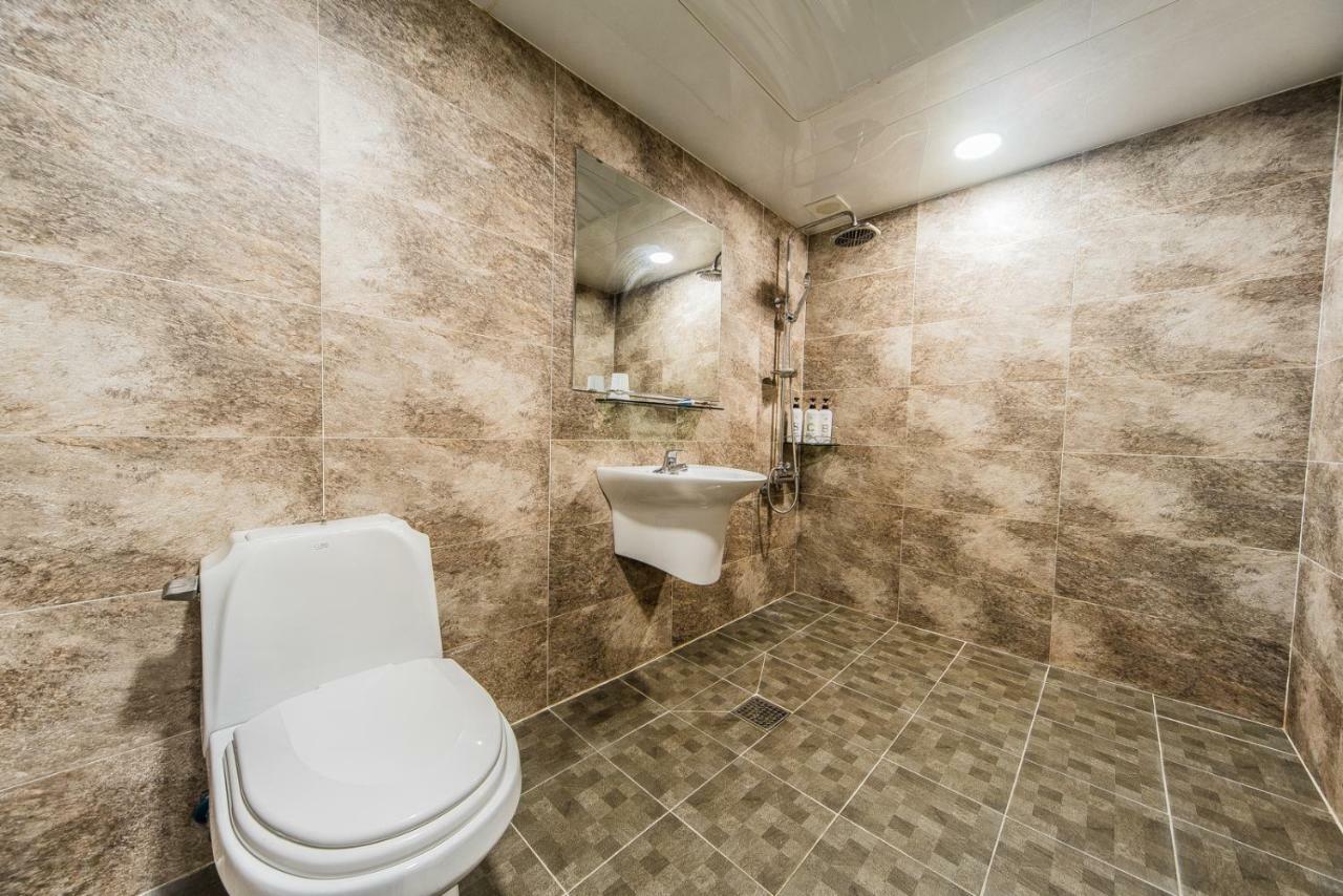 Noble Hotel Inczhon Zewnętrze zdjęcie