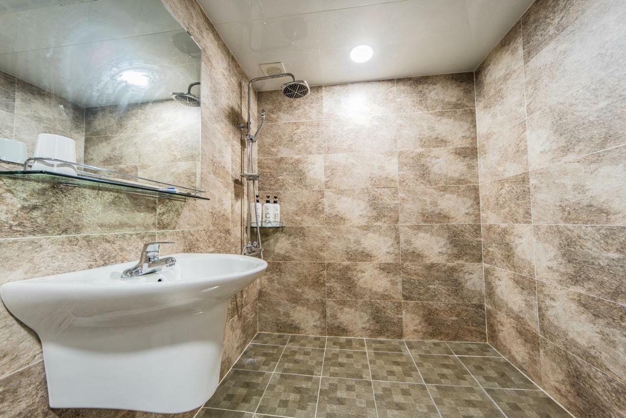 Noble Hotel Inczhon Zewnętrze zdjęcie