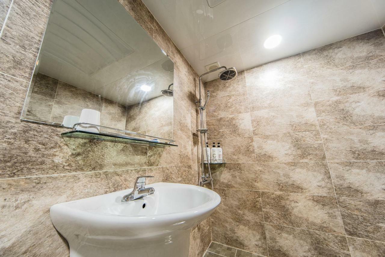 Noble Hotel Inczhon Zewnętrze zdjęcie